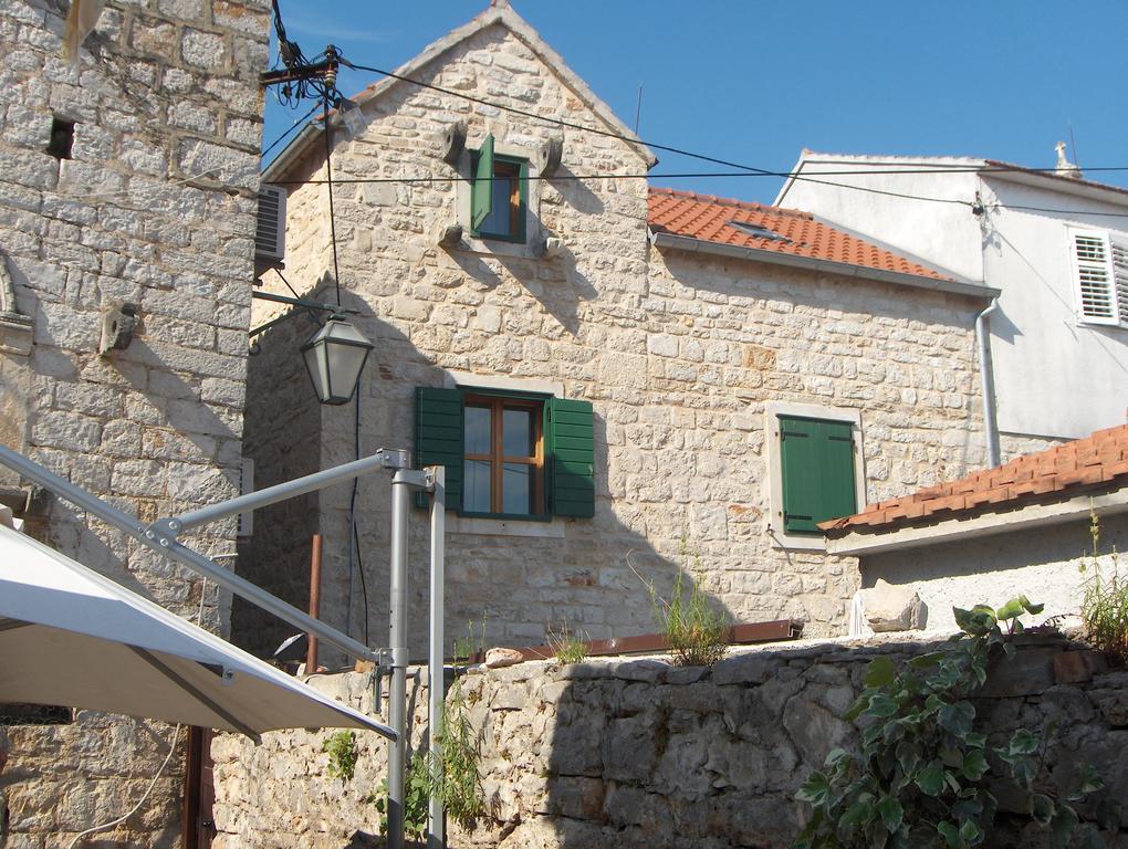 Guest House Lucijo Vrboska Buitenkant foto
