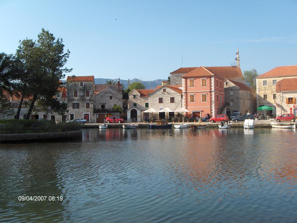 Guest House Lucijo Vrboska Buitenkant foto